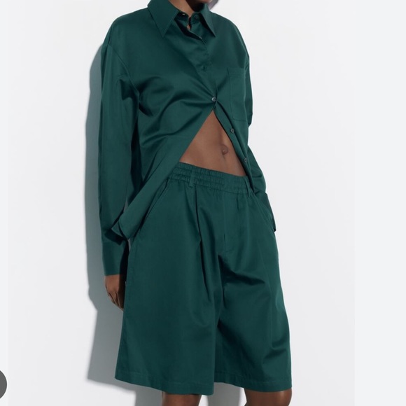 🦕 Zara Bermuda Shorts 🦕 - Picture 2 of 10